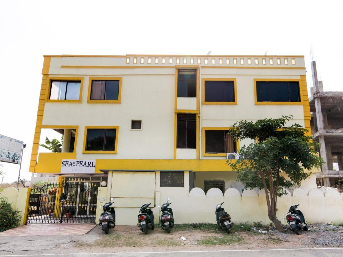 Oyo 69511 Hotel Sea E Pearl Visakhapatnam Eksteriør bilde