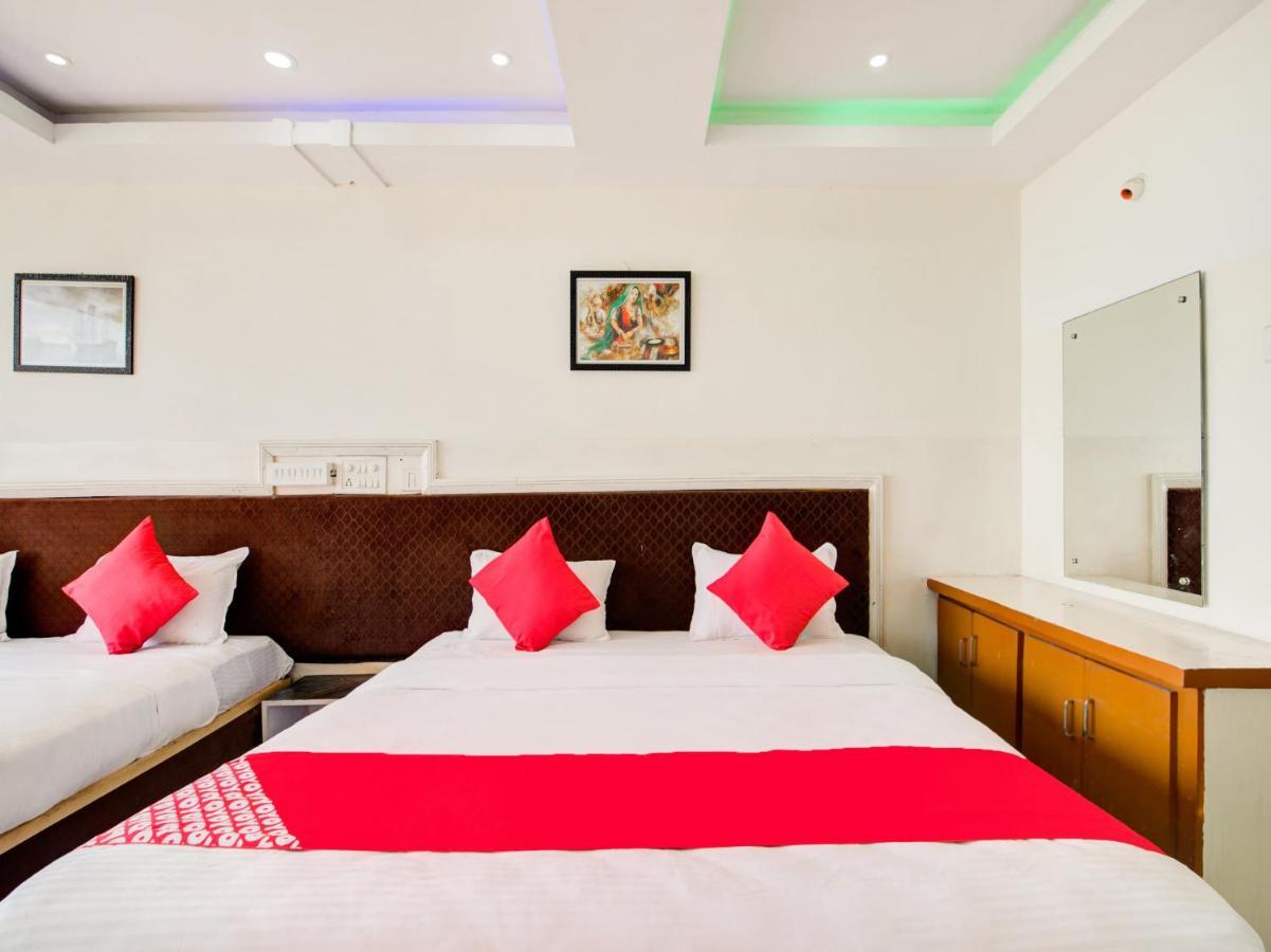 Oyo 69511 Hotel Sea E Pearl Visakhapatnam Eksteriør bilde