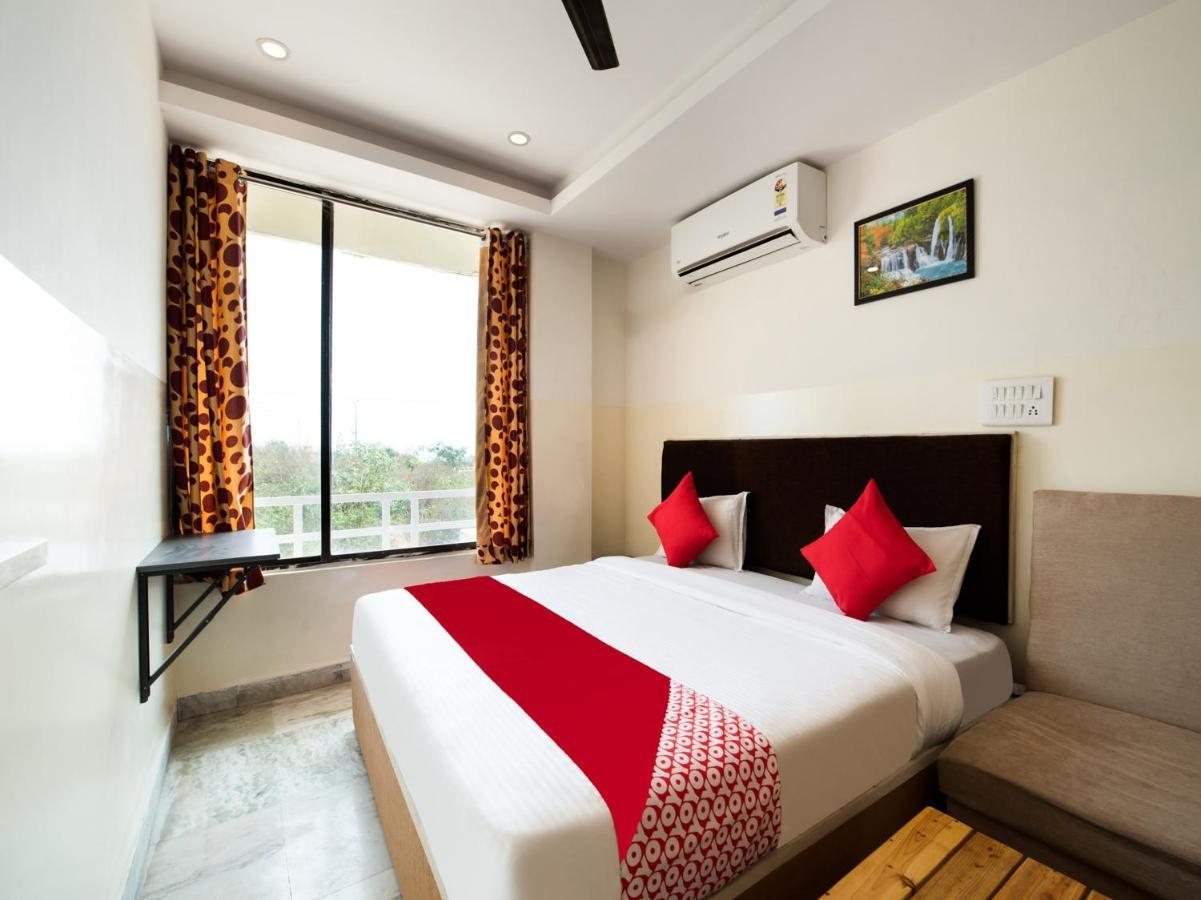 Oyo 69511 Hotel Sea E Pearl Visakhapatnam Eksteriør bilde